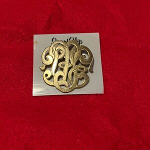 Elegant Gold Initial Scarves Clip